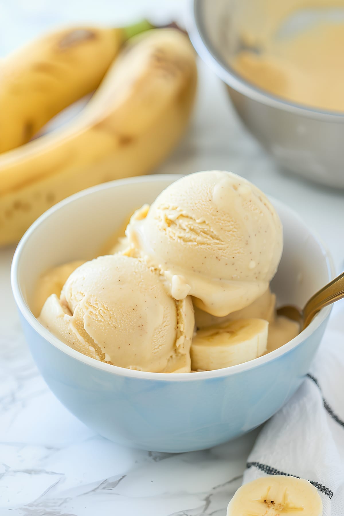 Perfect banana ice flavor illustration, creamy frozen banana vape taste, cool sweet dessert concept - One-Ingredient Banana Ice Cream Recipe (10+ Flavors) - Insanely Good