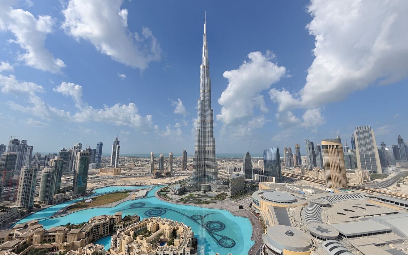 Burj - Burj Khalifa: The Pinnacle of Architectural Excellence